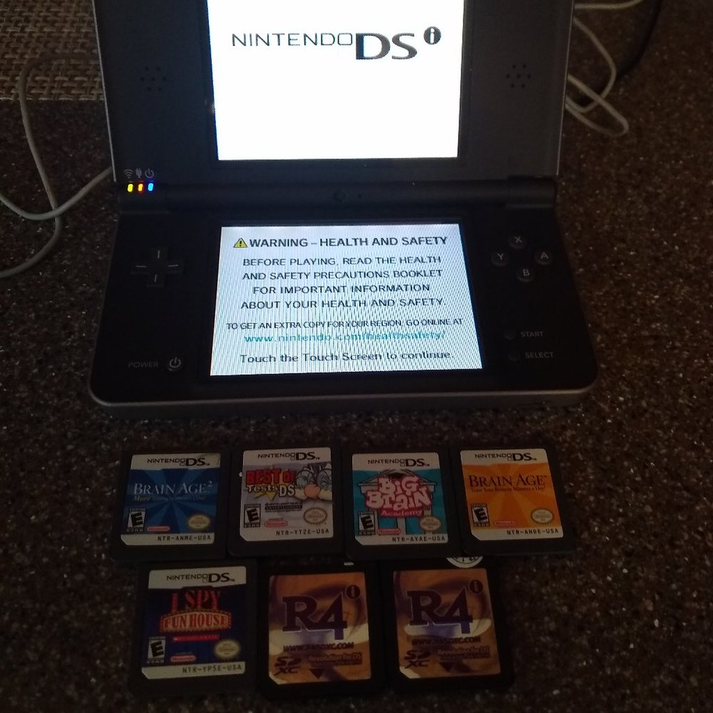Nintendo DSI XL
